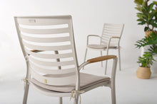 Cargar imagen en el visor de la galería, Pack 4 sillas de exterior de aluminio blanco roto Portals Light