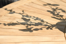 Cargar imagen en el visor de la galería, Mesa de exterior de madera redonda 150 cm Komodo Sydney